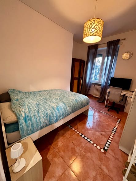Stanza singola a Torino, foto 2 di 2