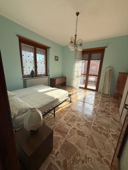 Bilocale in Gassino Torinese, foto 2 di 2