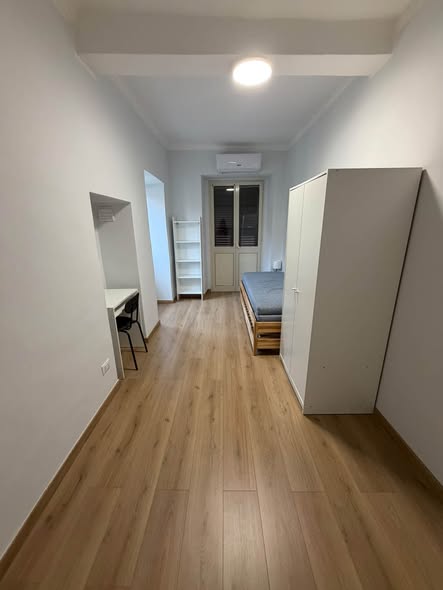 Stanza singola in San Salvario, foto 2 di 2