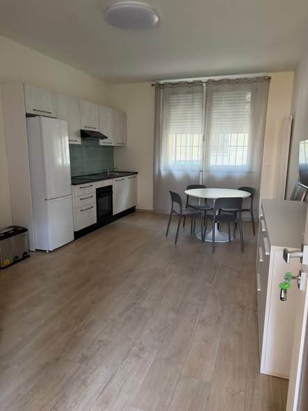 Bilocale in Aurora, foto 2 di 2