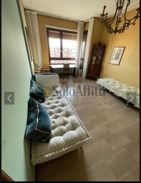 Stanza singola in Pozzo Strada