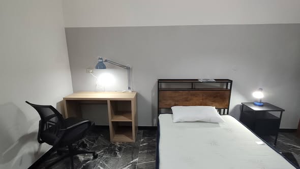 Stanza singola in Centro, foto 2 di 2