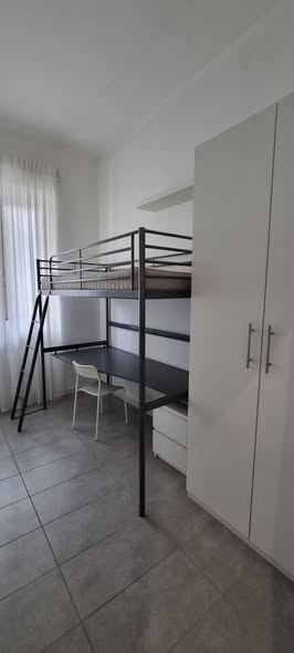 Stanza singola a Torino, foto 2 di 2