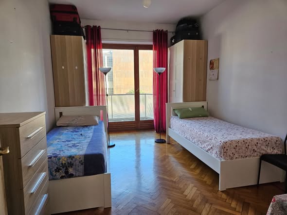 Stanze singole e doppie in San Salvario, foto 2 di 2