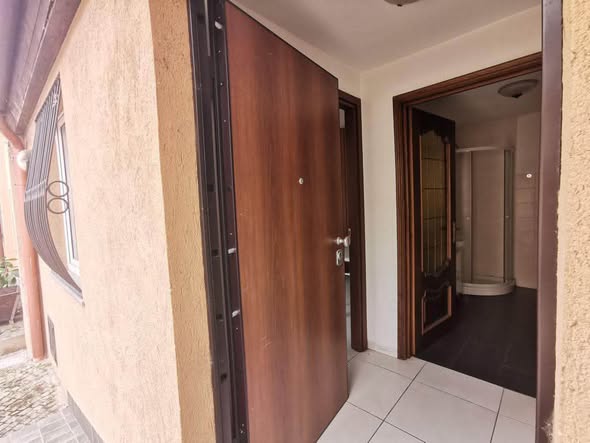 Posto letto in doppia in Nizza Millefonti, foto 2 di 2
