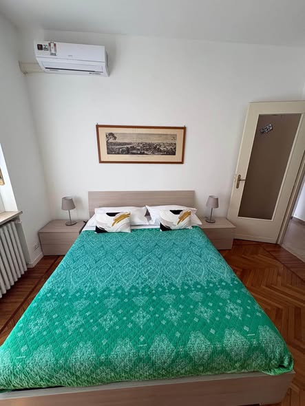 Posto letto in doppia in Regio Parco, foto 2 di 2